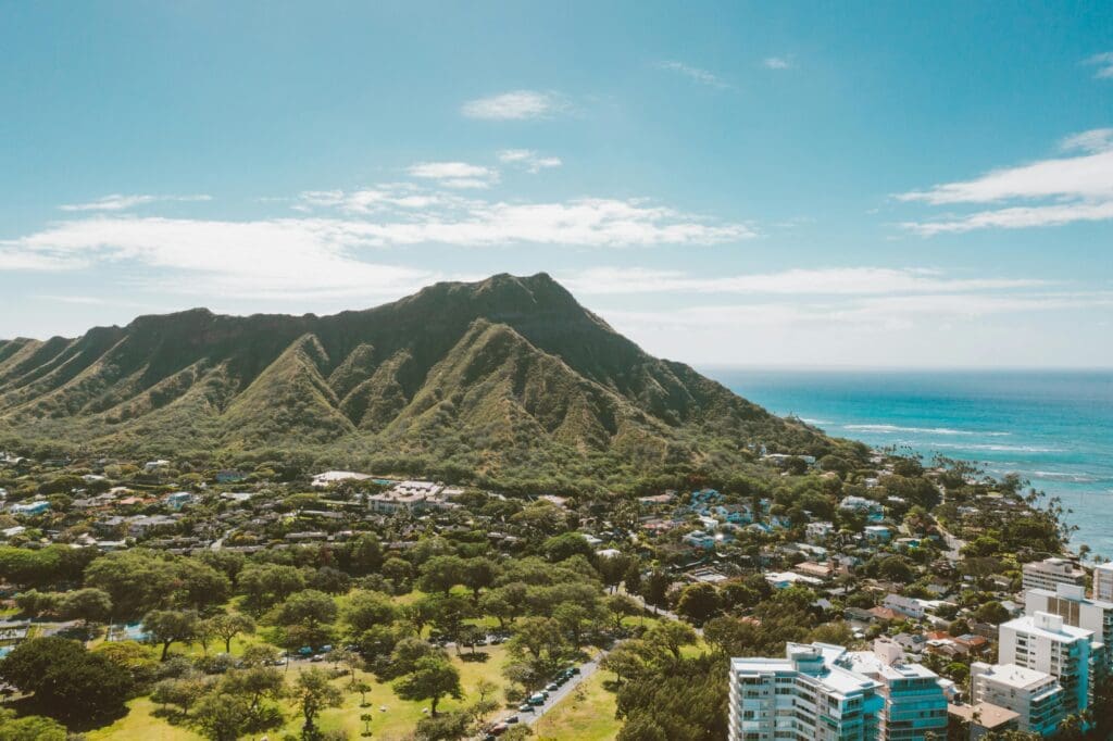 diamond head in honolulu hawaii